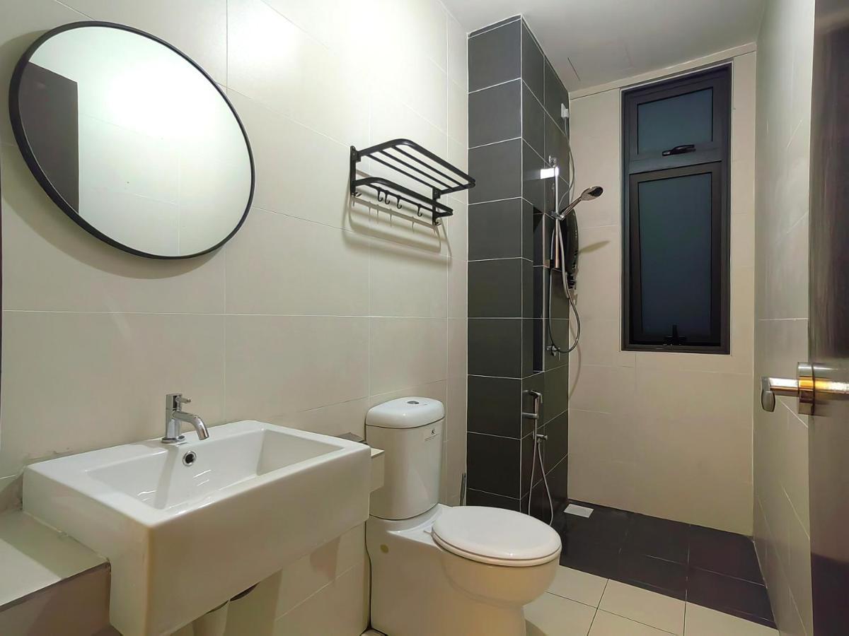 8Scape Residences Batman Vs Ironman@Lsy Home & Leisure Johor Bahru Exterior foto
