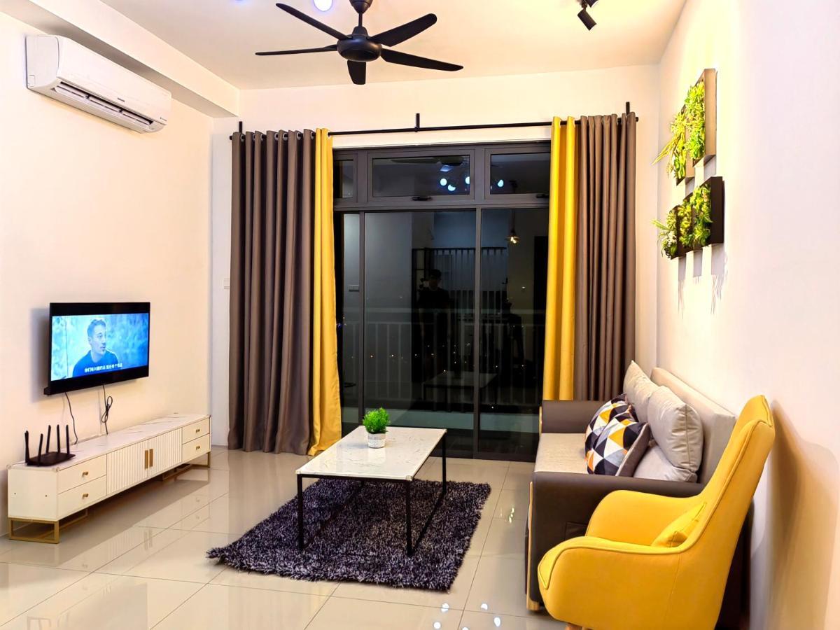 8Scape Residences Batman Vs Ironman@Lsy Home & Leisure Johor Bahru Exterior foto