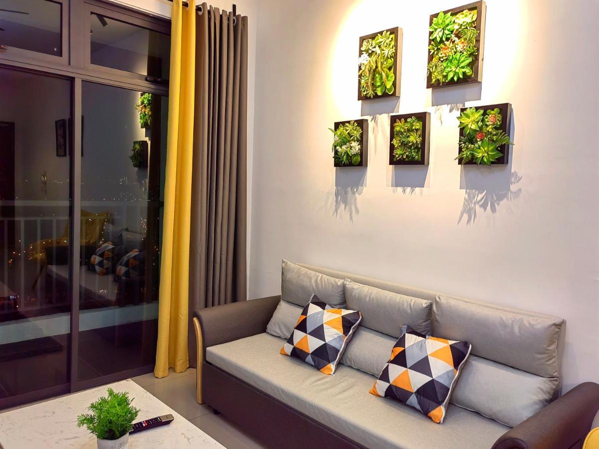 8Scape Residences Batman Vs Ironman@Lsy Home & Leisure Johor Bahru Exterior foto